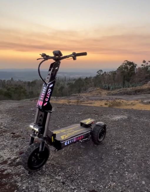 Built for true adventurers, the all-terrain OOTD T30#OOTD